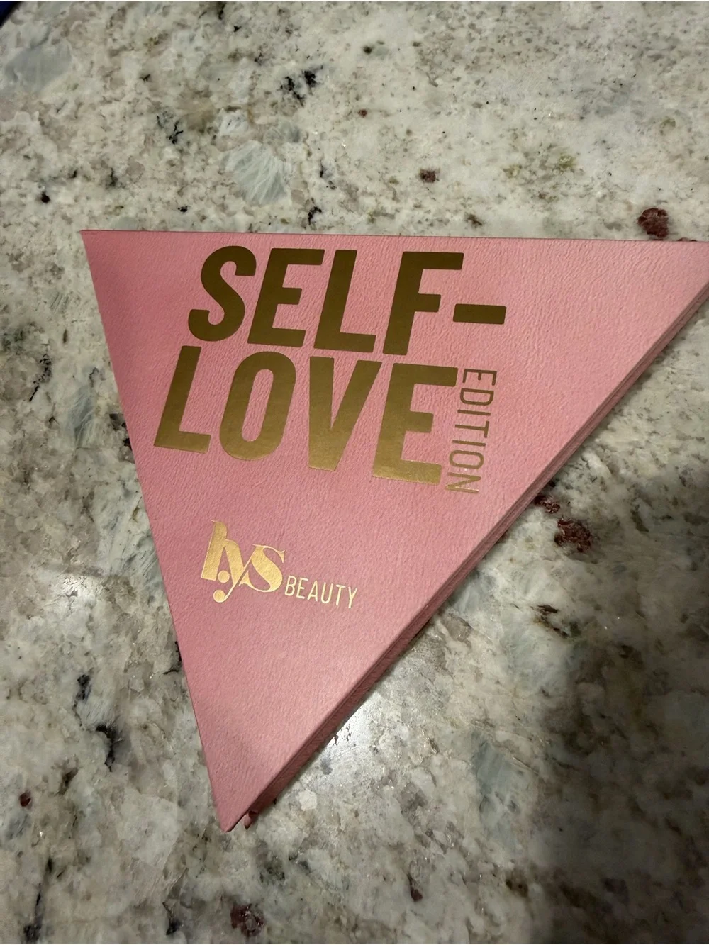 Triangular Pink Eyeshadow Palette — Pink, Gold & Neutral Shades